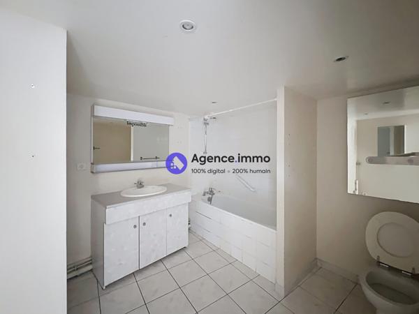 À vendre - Maison ancienne, 4 pièces située à Tours (37100)