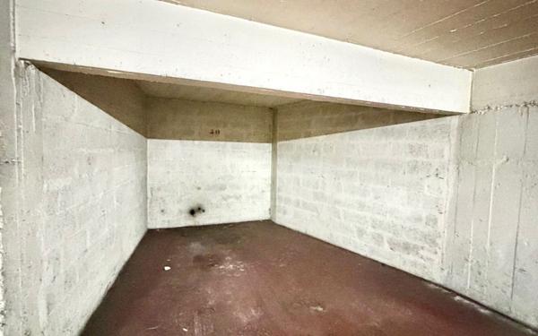 Stationnement à vendre    17,14 m2 Paris 12