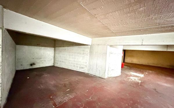 Stationnement à vendre    17,14 m2 Paris 12