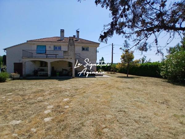 MAISON DE VILLAGE 100M² SUR 2 NIVEAUX AVEC 2 GARAGES SUR PARCELLE DE 2500M²