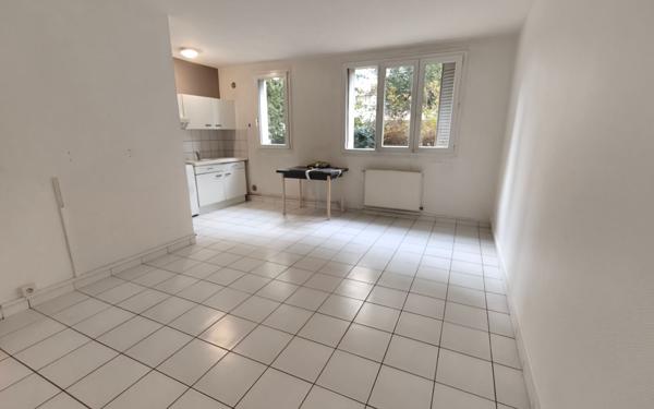 Appartement à louer    2 pièces • 37,77 m2 Grenoble