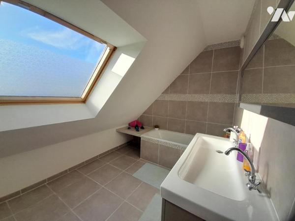 MESLAY-DU-MAINE / Maison 110m²