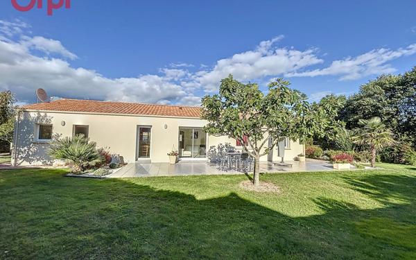 Maison à vendre    4 pièces •  Talmont-Saint-Hilaire