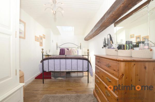 🌿 Un havre enchanteur à la campagne 🏡 avec grange attenante 🛖 et piscine 🏊 – Un trésor rare 💎, prêt à emménager ! 📦