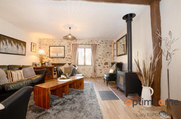 🌿 Un havre enchanteur à la campagne 🏡 avec grange attenante 🛖 et piscine 🏊 – Un trésor rare 💎, prêt à emménager ! 📦