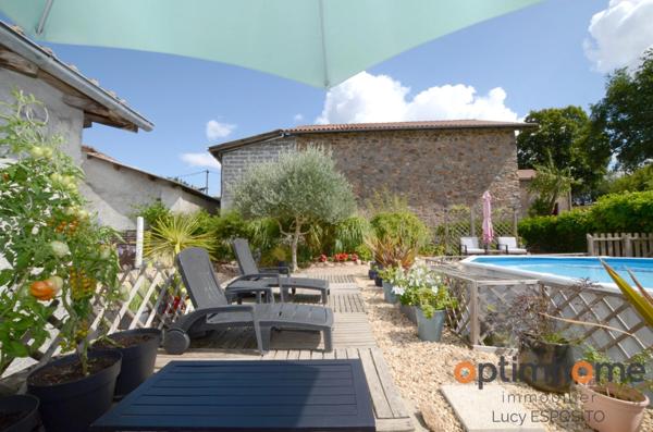🌿 Un havre enchanteur à la campagne 🏡 avec grange attenante 🛖 et piscine 🏊 – Un trésor rare 💎, prêt à emménager ! 📦