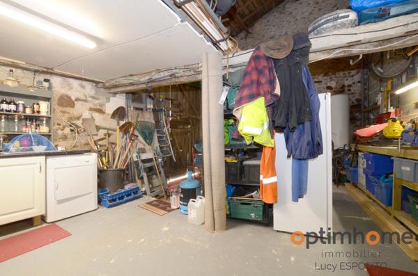 🌿 Un havre enchanteur à la campagne 🏡 avec grange attenante 🛖 et piscine 🏊 – Un trésor rare 💎, prêt à emménager ! 📦