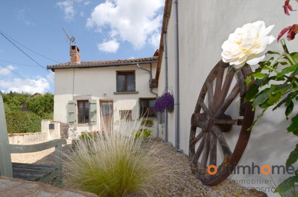 🌿 Un havre enchanteur à la campagne 🏡 avec grange attenante 🛖 et piscine 🏊 – Un trésor rare 💎, prêt à emménager ! 📦