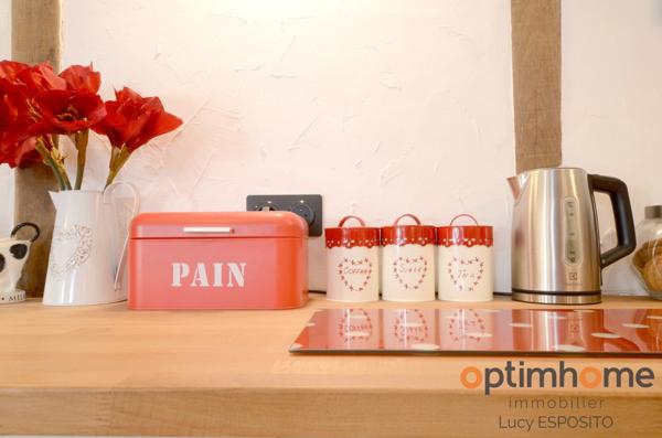 🌿 Un havre enchanteur à la campagne 🏡 avec grange attenante 🛖 et piscine 🏊 – Un trésor rare 💎, prêt à emménager ! 📦