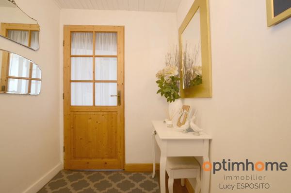 🌿 Un havre enchanteur à la campagne 🏡 avec grange attenante 🛖 et piscine 🏊 – Un trésor rare 💎, prêt à emménager ! 📦