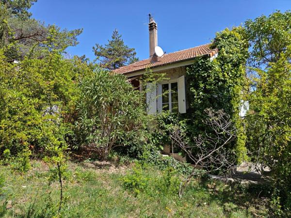Plain-pied, jardin arboré, chalet bois indépendant