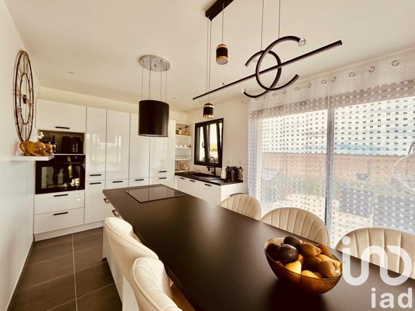 Maison à vendre 5 pièces 100 m² Saint-Denis-sur-Loire