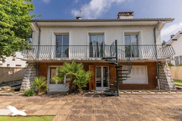 Maison à vendre |  Pau |  7 pièces | 220 m²