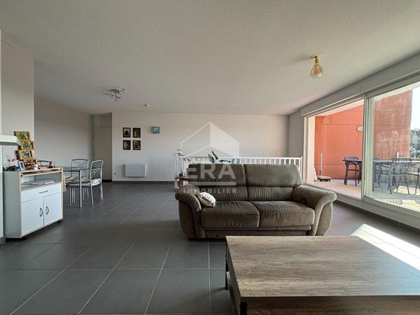 APPARTEMENT 3 PIÈCES SECTEUR TRÈS PRISÉ DE MARTIGUES - TERRASSE JARDIN ET PLACES PRIVATIVES MARTIGUES