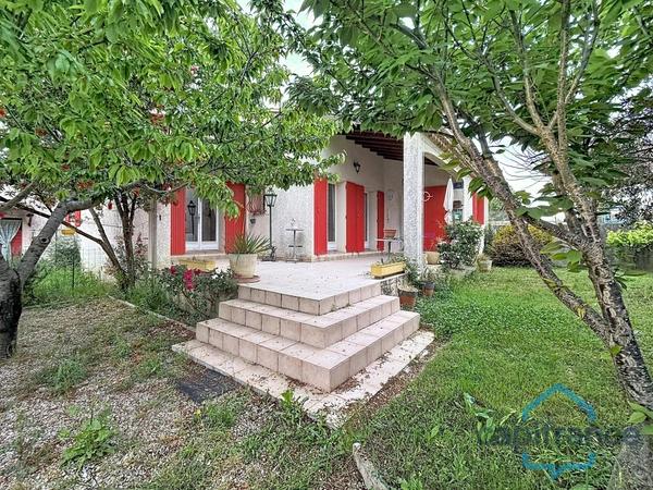 Maison à vendre 5 pièces LES ANGLES (30)