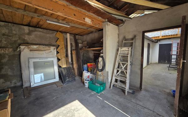 Maison à vendre    3 pièces •  Eyguians