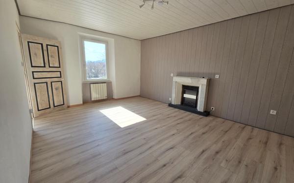 Maison à vendre    3 pièces •  Eyguians