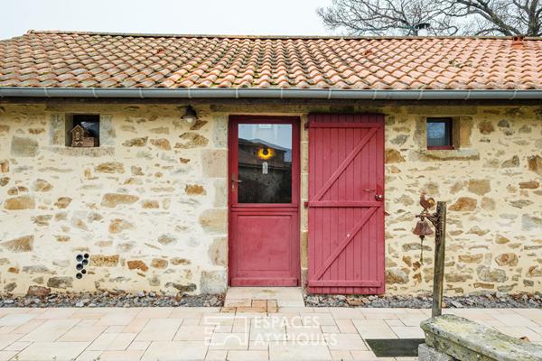 Ensemble de deux maisons avec piscine au coeur de la campagne