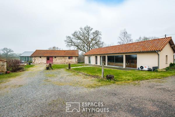 Ensemble de deux maisons avec piscine au coeur de la campagne