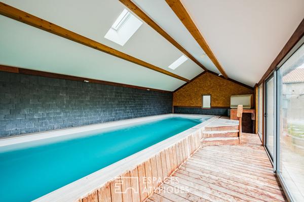 Ensemble de deux maisons avec piscine au coeur de la campagne