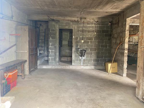 Maison - 170m² - 9 pièces