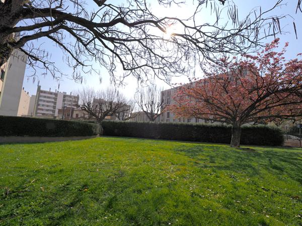 CARNOT 2 min du métro 3 pièces lumineux avec balcon, sans vis-à-vis