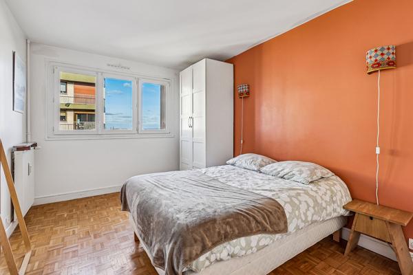 CARNOT 2 min du métro 3 pièces lumineux avec balcon, sans vis-à-vis