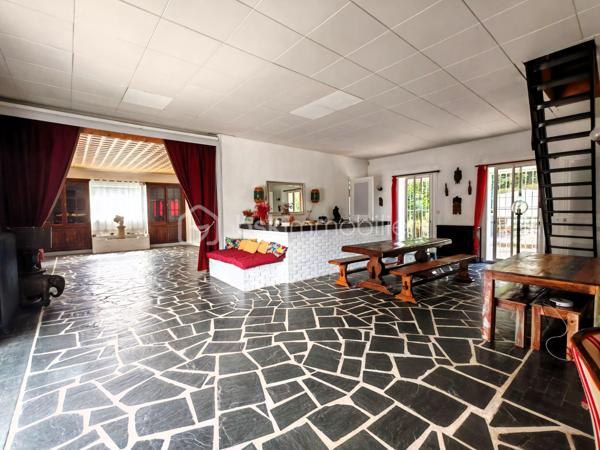 Maison de 416 m²