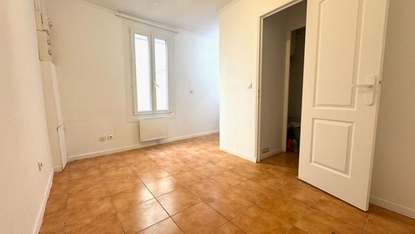 Appartement Corbeil Essonnes 2 pièce(s) 25 m2 - DUPLEX - REFAIT À NEUF