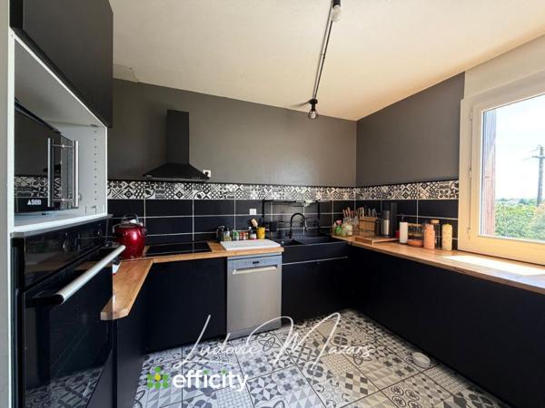 Maison
         6 pièces
        - 144 m² 234 900 € *