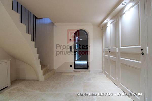 Propriété de charme 300 m² au coeur des Alpilles avec piscine et jardin paysagé