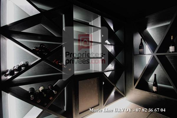 Propriété de charme 300 m² au coeur des Alpilles avec piscine et jardin paysagé