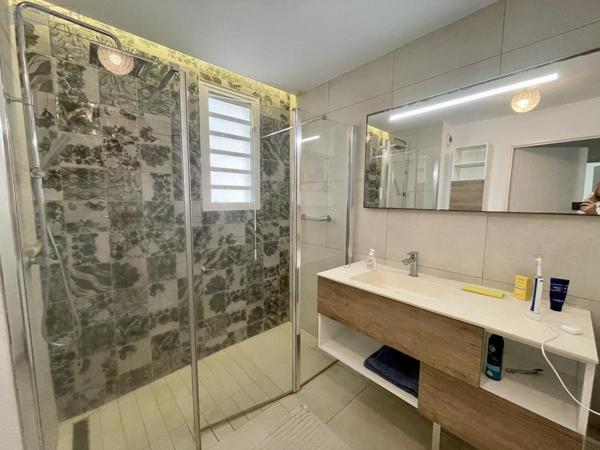 Appartement à vendre à Saint-Paul à la Réunion (97434), ref : 97409-221