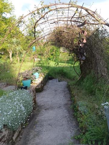 Grand-Brassac (24350) DORDOGNE - PERIGUEUX - GRAND-BRASSAC. Maison 135 m² - quatre chambres - Terrain 5337 m² - calme en campagne