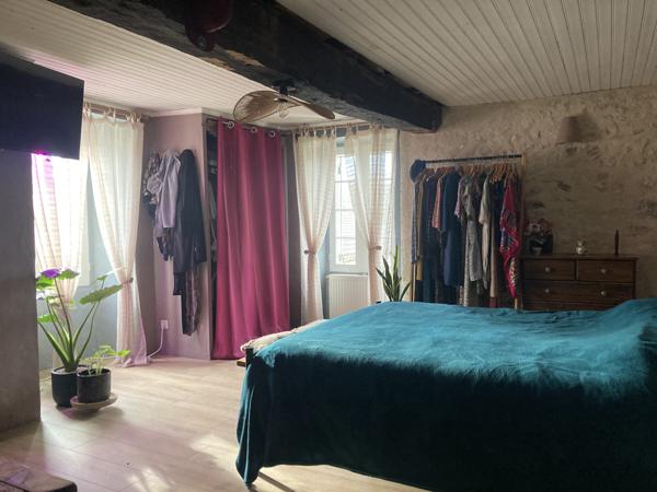 Grand-Brassac (24350) DORDOGNE - PERIGUEUX - GRAND-BRASSAC. Maison 135 m² - quatre chambres - Terrain 5337 m² - calme en campagne