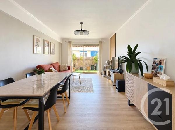 Appartement F3 à vendre  3 pièces - 67 m 2   ST LAURENT DU VAR  - 06