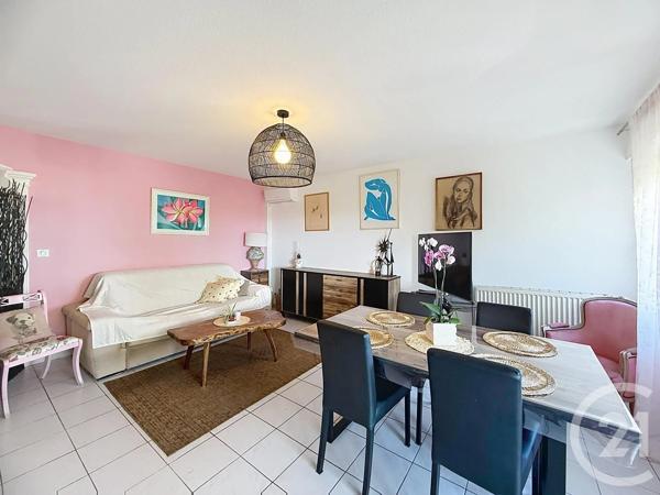 Appartement F3 à vendre  3 pièces - 67 m 2   ST LAURENT DU VAR  - 06