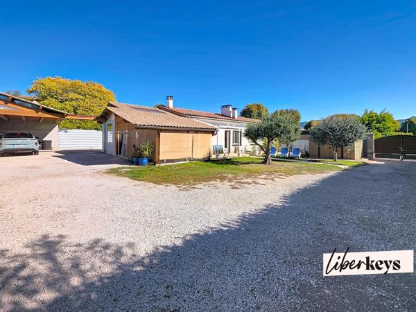 Maison familiale 4 pièces – Jardin, jacuzzi & dépendance – Château-Arnoux-Saint-Auban