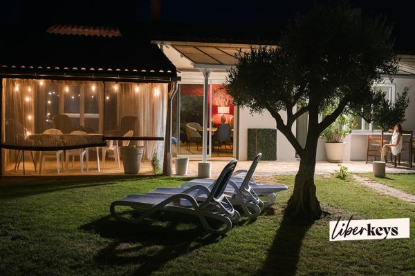 Maison familiale 4 pièces – Jardin, jacuzzi & dépendance – Château-Arnoux-Saint-Auban