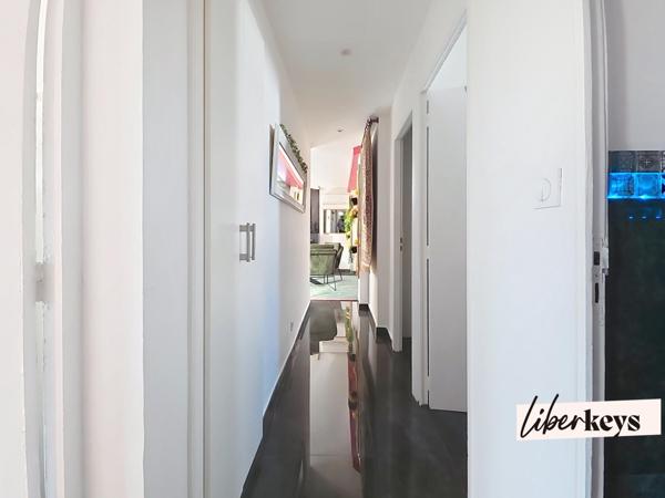 Maison familiale 4 pièces – Jardin, jacuzzi & dépendance – Château-Arnoux-Saint-Auban