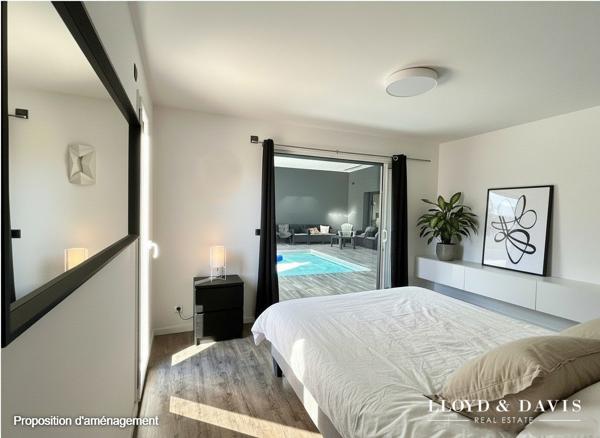LANDERNEAU MAISON CONTEMPORAINE AVEC  PISCINE INTERIEURE