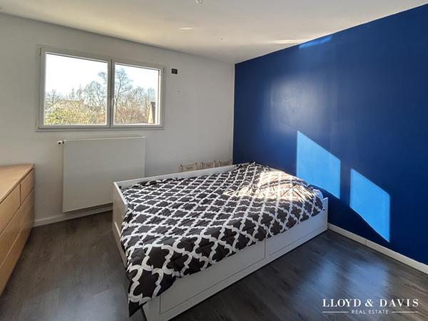 LANDERNEAU MAISON CONTEMPORAINE AVEC  PISCINE INTERIEURE