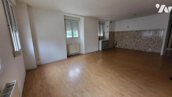 PIERREFONTAINE LES BLAMONT, appartement, 99m2,  cinq pièces avec cave et stationnement