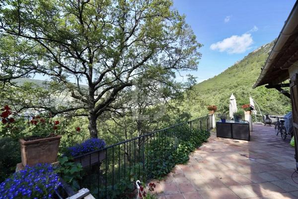 Charmant Gite à vendre à Gréolieres