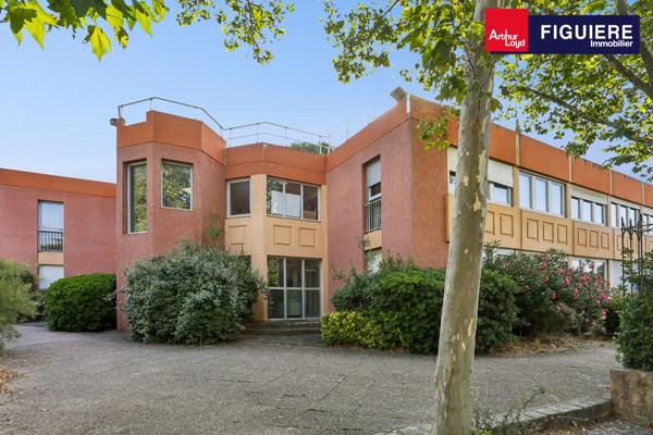 IMMEUBLE DE BUREAUX INDEPENDANT A LOUER SUR VITROLLES