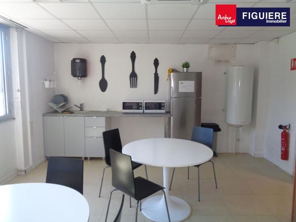 IMMEUBLE DE BUREAUX INDEPENDANT A LOUER SUR VITROLLES