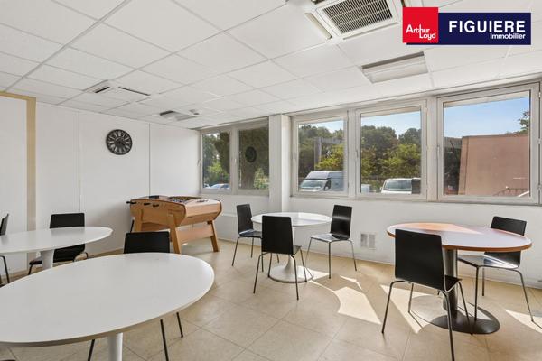IMMEUBLE DE BUREAUX INDEPENDANT A LOUER SUR VITROLLES