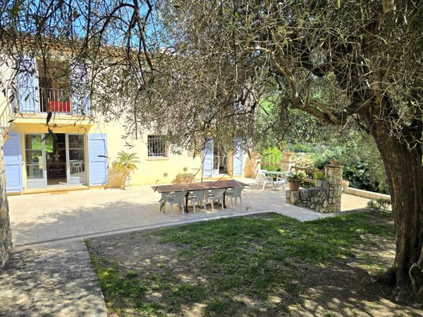 Maison de 205 m²