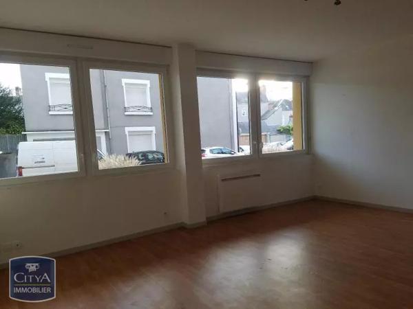 Appartement à louer 2 pièces 47.57m²