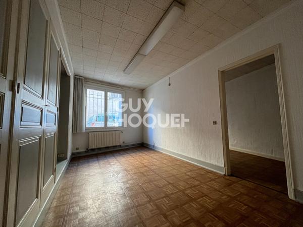 Local professionnel à louer à CREST (26400).